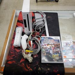 Wii Sistem One Controller Cables And Mario Smash 