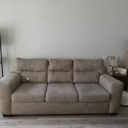 Sofa Very Good Condition $250.00 or Best OfferPick Up Only 