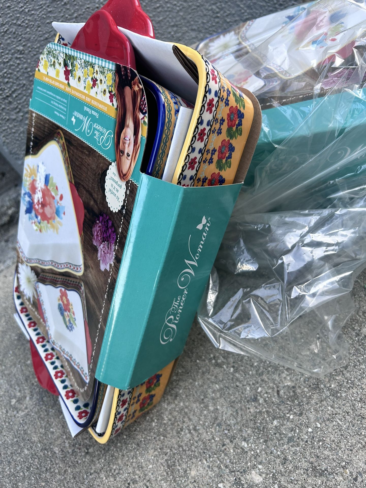 Pots Brand New! Make Me An Offer