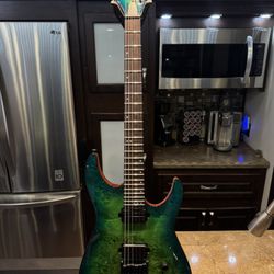 Schecter CR-6 with Gotoh locking tuners