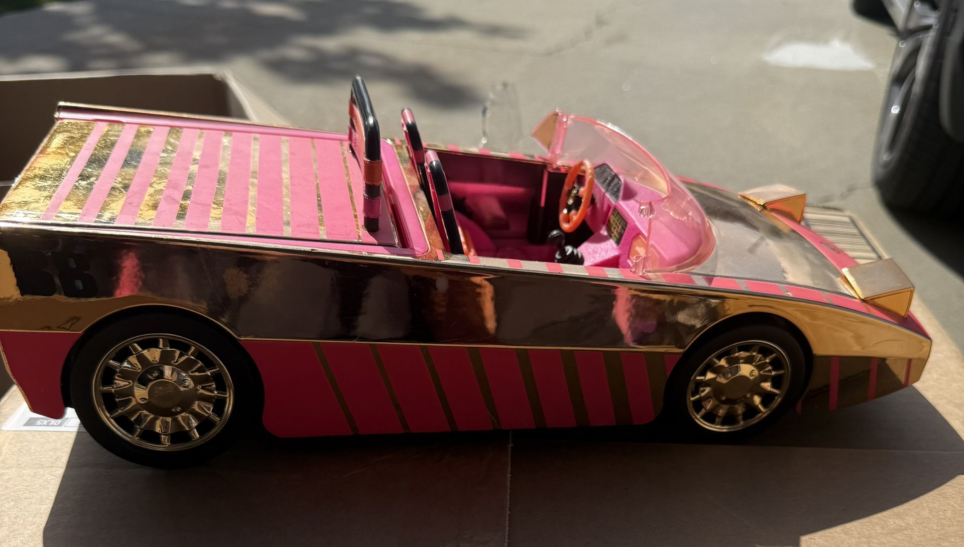 LOL Doll car