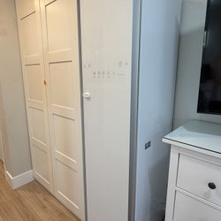 LG Styler Steam Closet (S3WFBN) - Great Condition - White