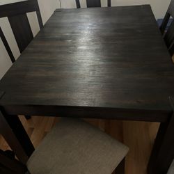 Dining Table And Chairs 