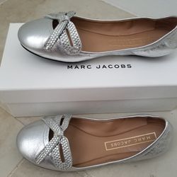 Marc Jacobs Ballerina Flat Size 6B