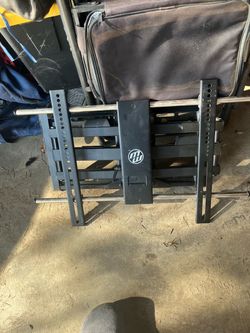 MW Full Motion TV Wall Mount