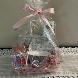  Gift Set - Disney The Aristocats Marie Ceramic Teacup and Saucer Set Basket