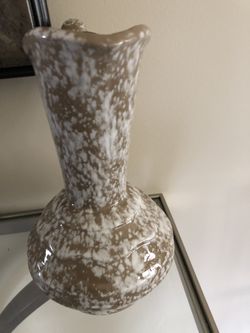 Nice big mug ceramic decorated tup a& white color 12 inch tall
