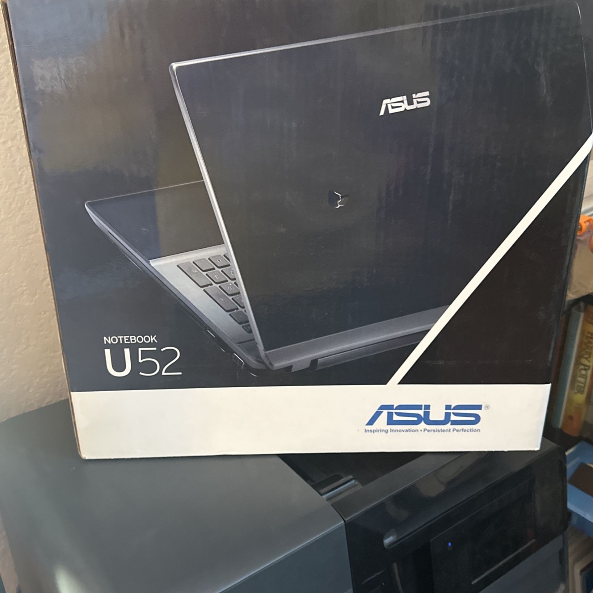 Asus U52 Notebook