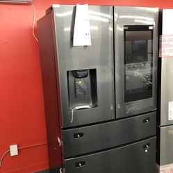 New Scratch And Dent Samsung 22.2 Cu Ft Counter Depth Family Hub French Door Black Stainless Steel Fridge. 1 year Warranty 