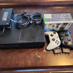 Xbox One with 2 Controllers And Halo 1-4, And Reach