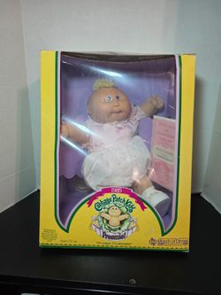 1985 Cabbage Patch Kids New In Box With Birth Cert & Adopt Papers Never Opened.