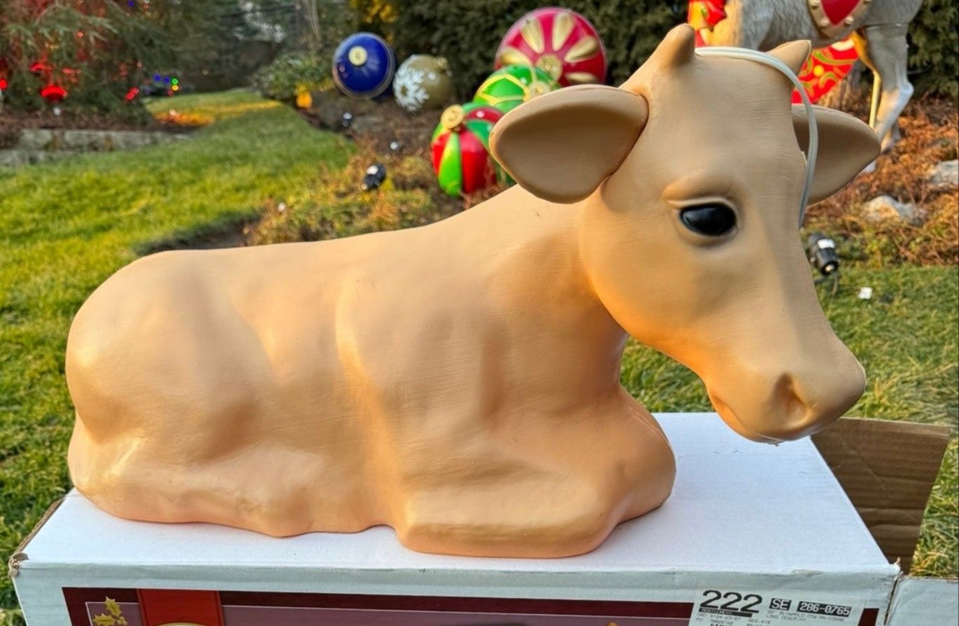 Empire, Christmas Nativity Holiday Yard Decoration, Lighted Large Cow Blow Mold, Indoor and Outdoor, Retired, Hard to Find, Excellent Condition.