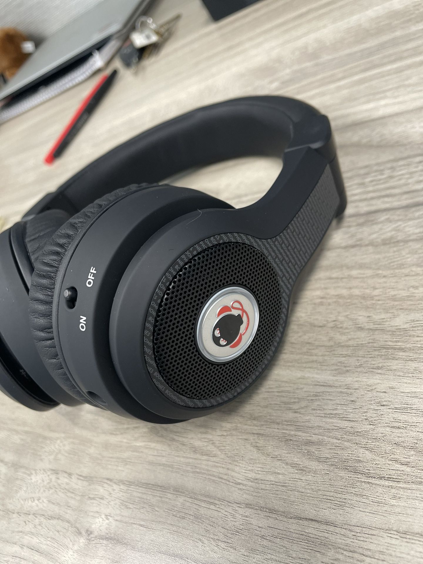 Boomphones Phantom Headphones With Boombox Matte Black