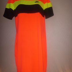 Dress Nike. Stretchy Material. Sizes Lrg,XL,2x