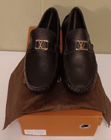 LOUIS VUITTON MENS SIZE 41
