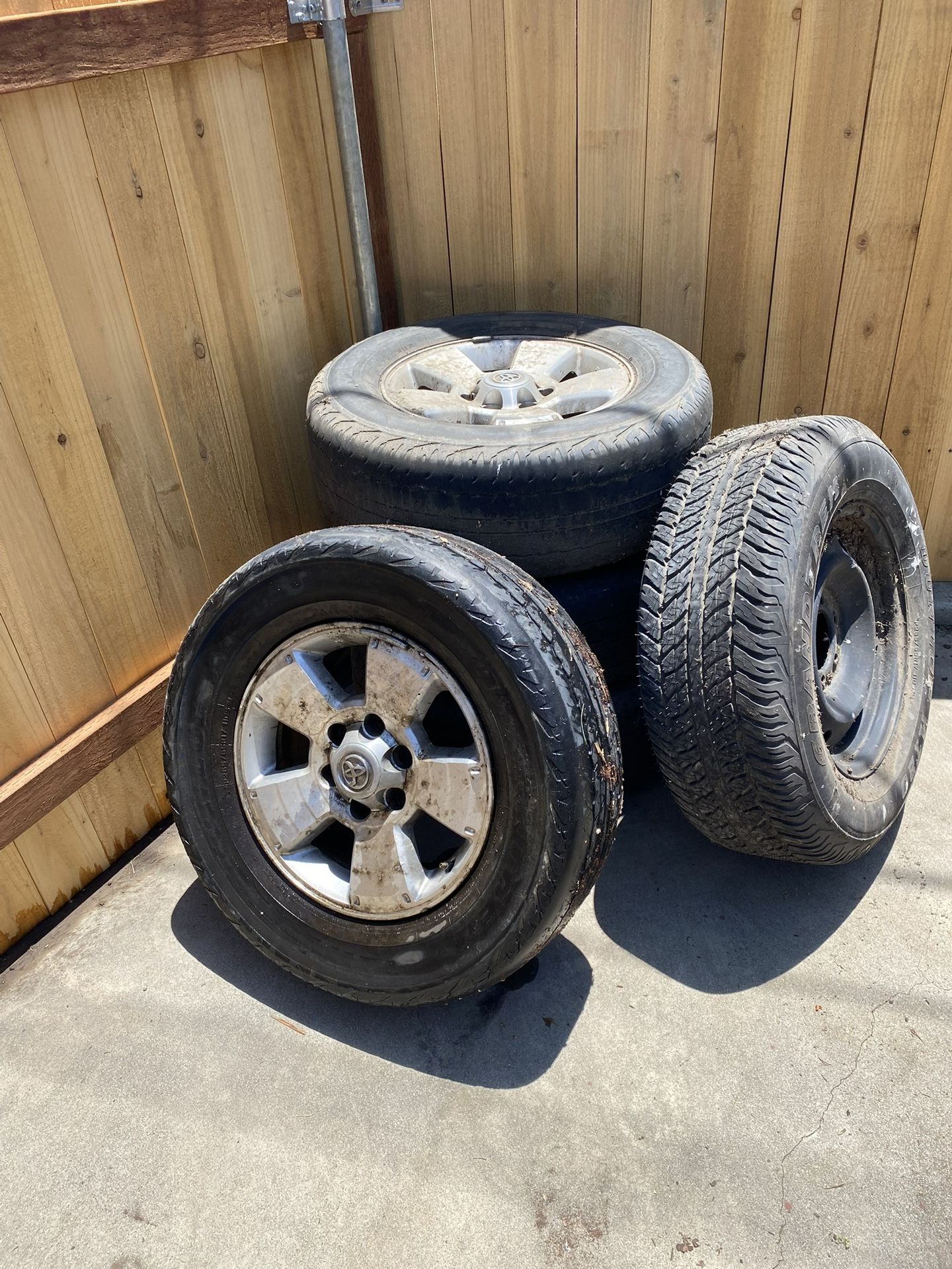 2007 Toyota Tacoma Original Part/OEM wheel+tire X4