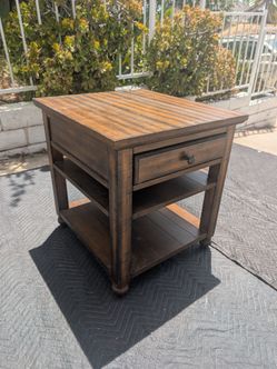Magnussen Home Cottage Lane Solid Wood End Table / Nightstand (T3521-03)