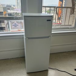 Office/Home Furniture & Appliances- Tables, Mini Fridge, Microwave