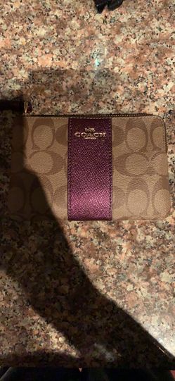 Coach wristlet authentic