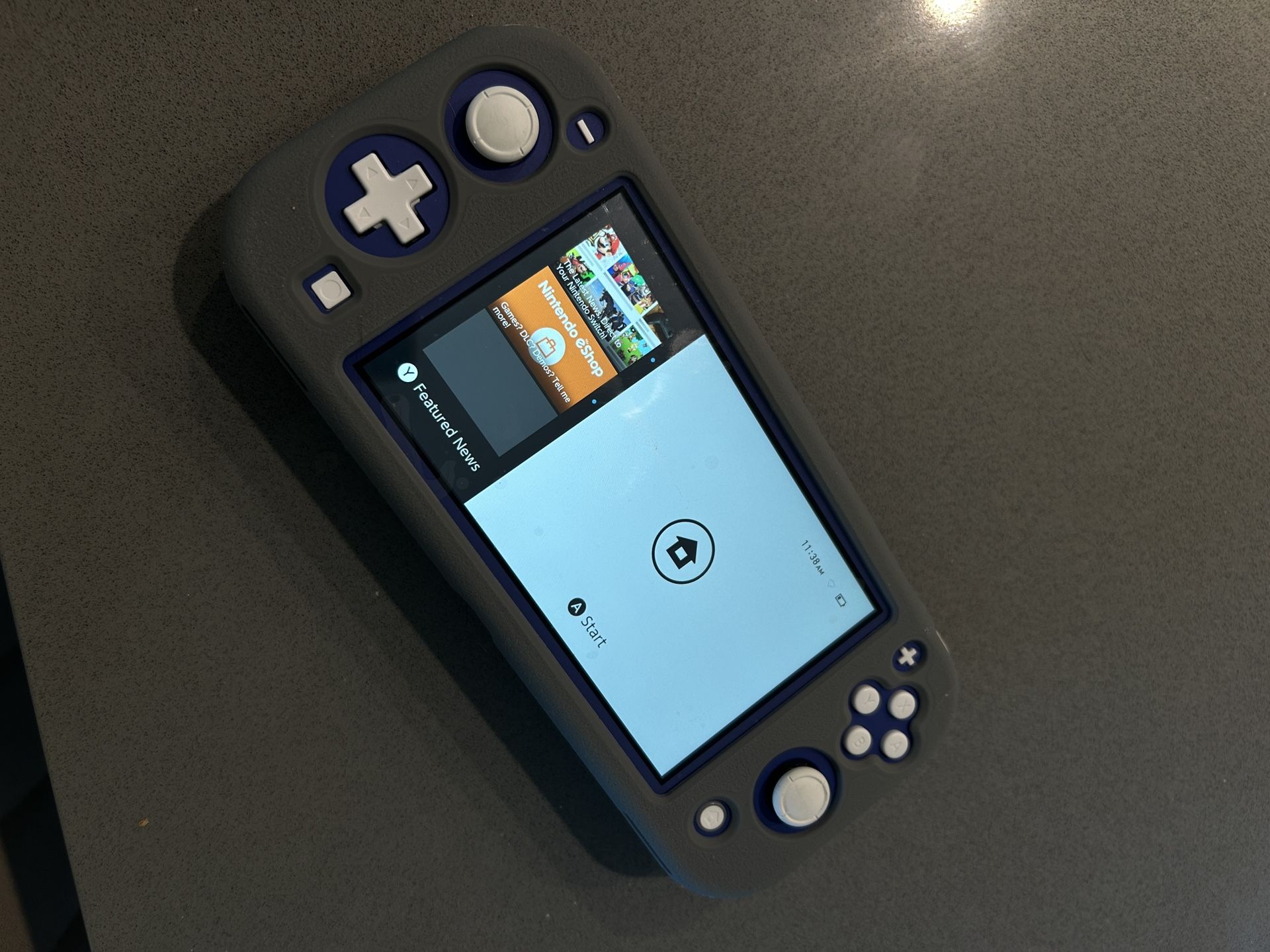 Nintendo Switch Lite With Game