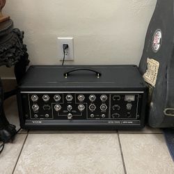 Vintage VOX 1960’s V133 Electric Guitar  Pre-AMP Series 90  
