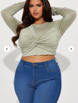 Fashion Nova Long sleeve Top