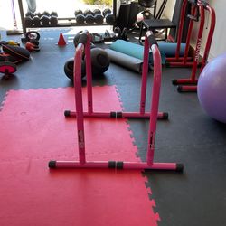 Equalizer Stand Station