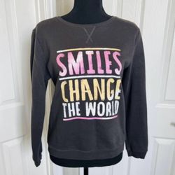 Smiles Change The World Child’s Graphic Sweatshirt Size XL