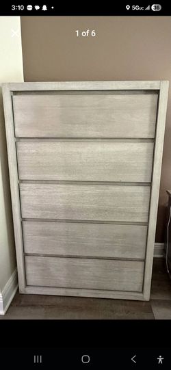Beautiful 5-Drawer Tall Dresser – MULTIPLE OFFERS PENDING: Best Price Over $250