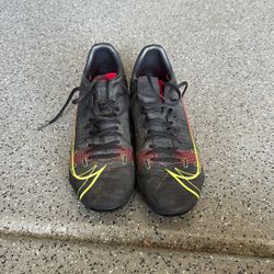 Nike Mercurials Size 8