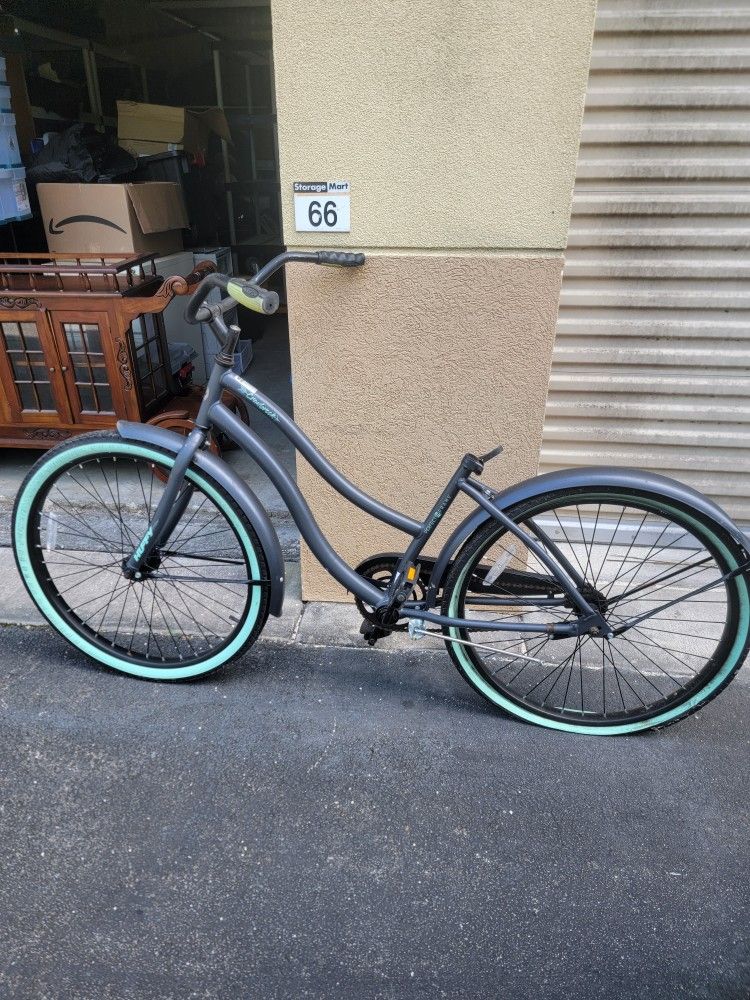 26L Cranbrook Cruiser Bicycle Bike Missing Seat Good Condition Overall