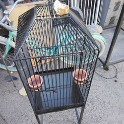 4ft Metal Bird Cage.