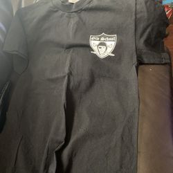 Raiders Tshirt Size Small Delivery 