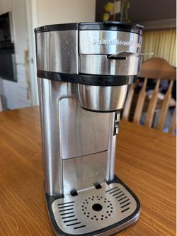 Single serve coffee maker