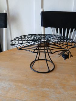 Halloween cake plate with spider