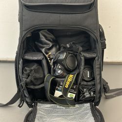 Nikon D5000 Camera + 18-55mm & 55-200mm Lenses, Flash, Evecase Bag