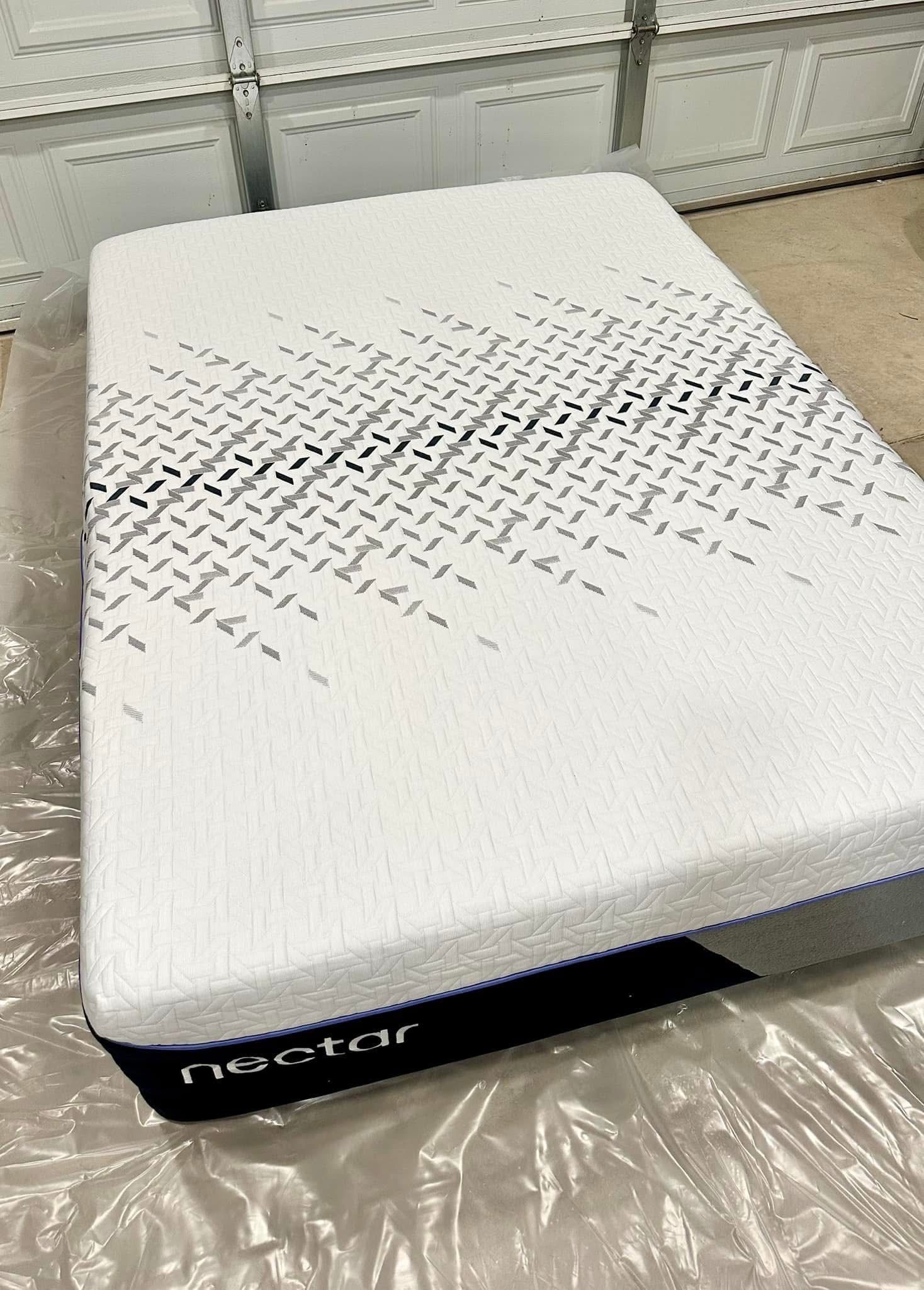 Queen Mattress - Nectar Luxe Hybrid