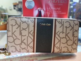 Calvin Klein  Woman Wallet