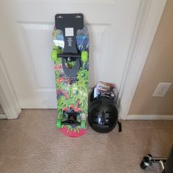 Tony Hawk Signature Series  31" Skateboard And Helmet Combo New