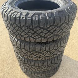 265/65/18 Goodyear 