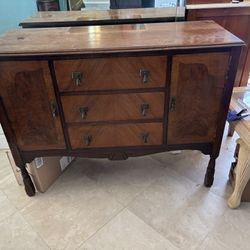 Buffet Cabinet 