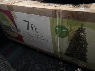 FREE - 7ft Aspen Mountain Artificial Christmas Tree