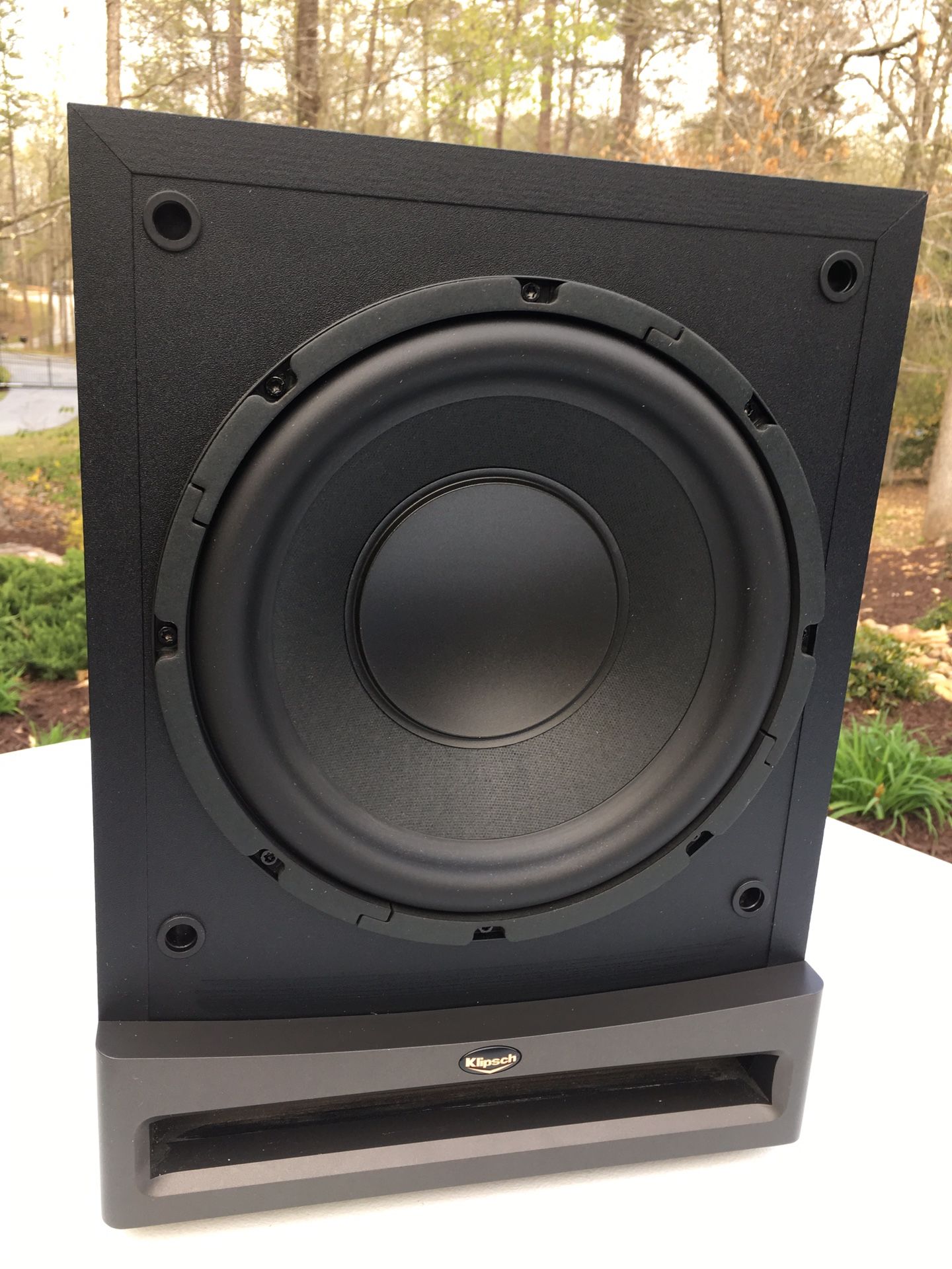 Klipsch RPW10 10” Powered Subwoofer 200 Watt Home Audio