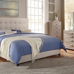 Culverbach Gray Upholstered Panel Bedroom Set