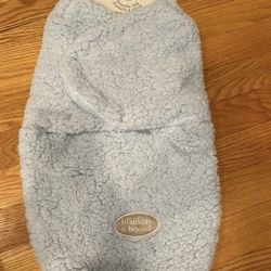 Blankets And Beyond Swaddle Me Blue