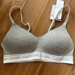 Calvin Klein Women’s Bra Size S
