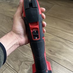 Milwaukee M18 Multi-tool