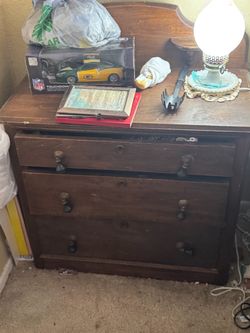 3 drawer dresser, wooden antique dresser