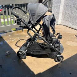 Graco  double stroller new three seater