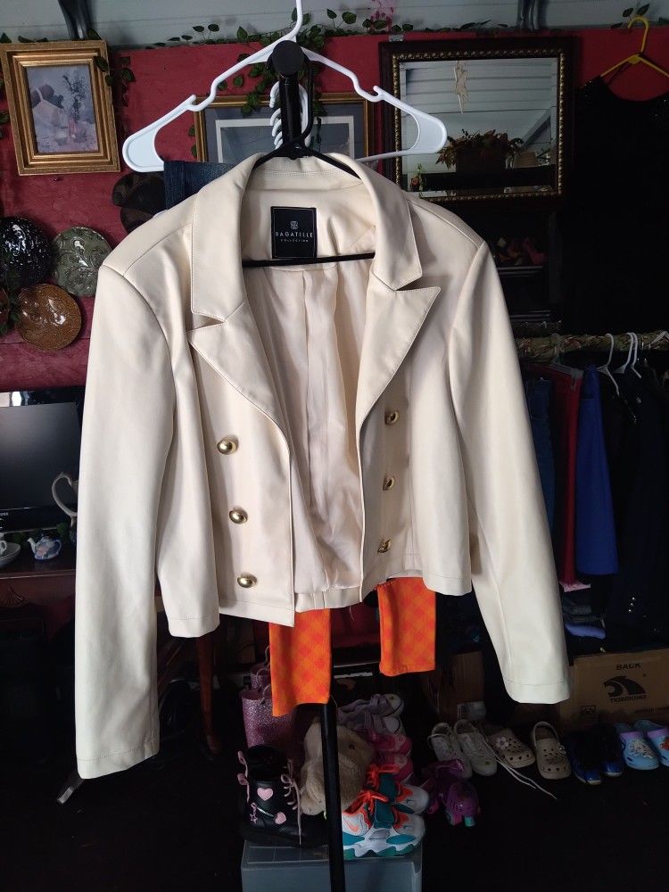Woman White Leather Jacket 